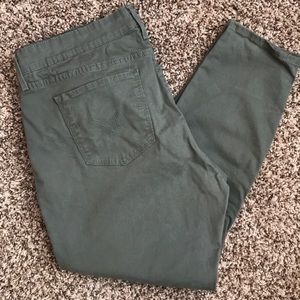 Levi Strauss skinny pants size 33